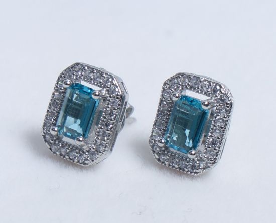 صورة حلق فضة 295 على شكل مستطيل